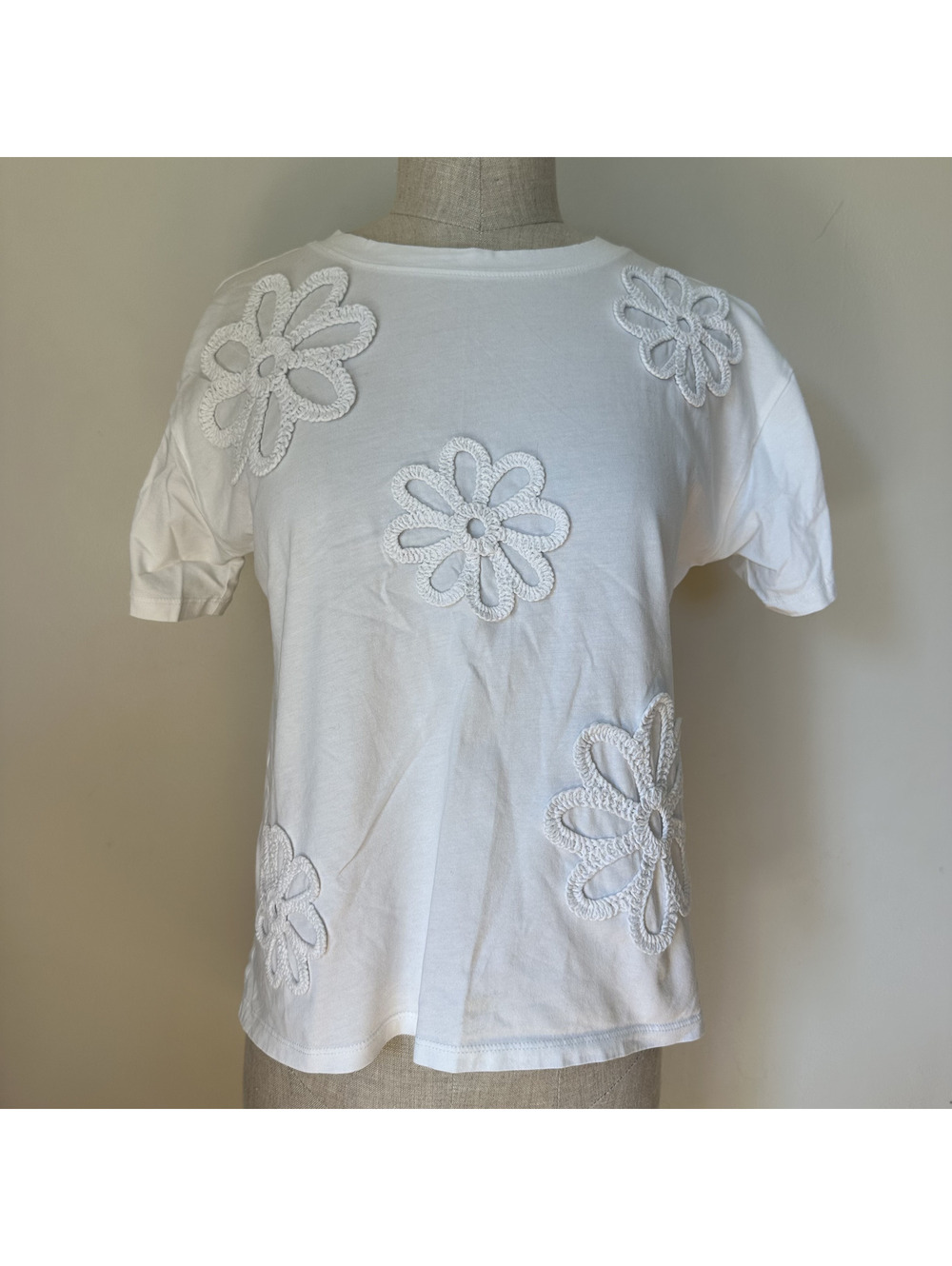 Talbots Petite White Daisy Floral Crochet Lace Applique T-Shirt Small